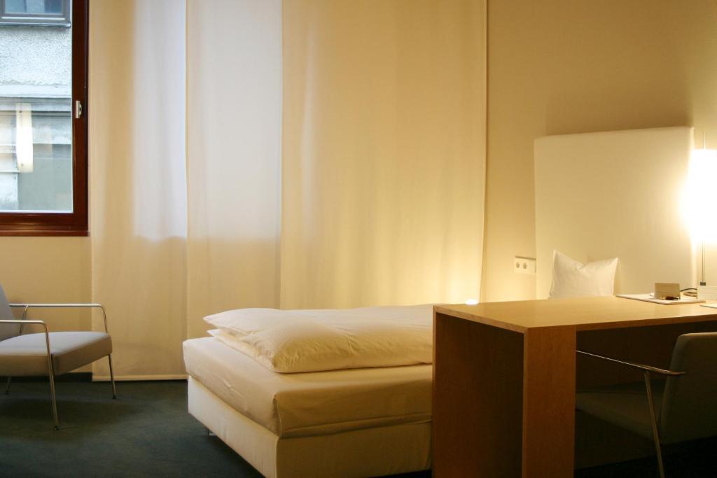 Hotel An Der Stadtmauer Schorndorf  Extérieur photo