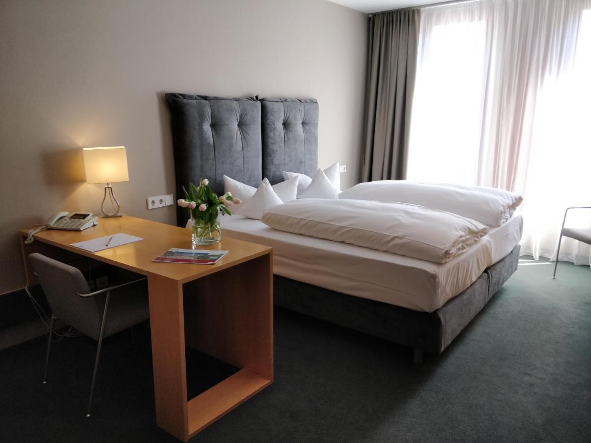 Hotel An Der Stadtmauer Schorndorf  Extérieur photo