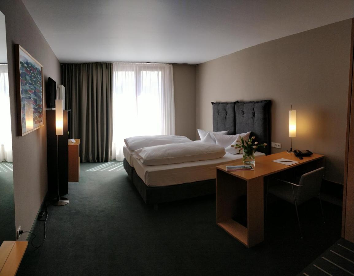 Hotel An Der Stadtmauer Schorndorf  Extérieur photo