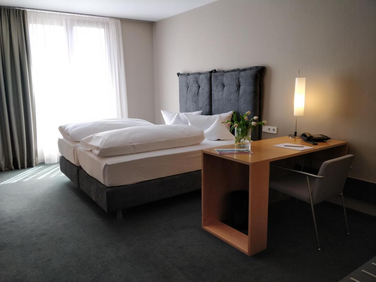 Hotel An Der Stadtmauer Schorndorf  Extérieur photo